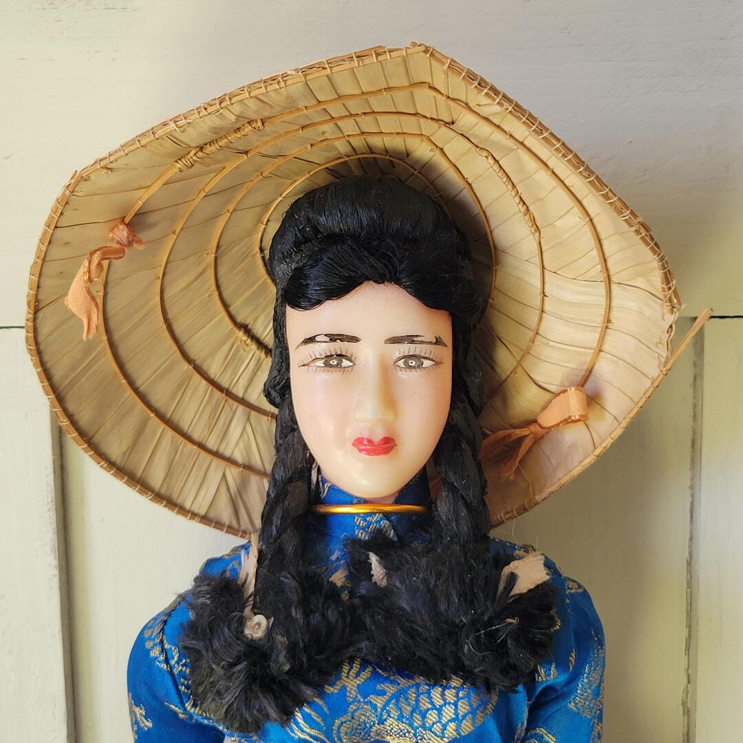 Vintage Vietnamese Geisha Doll With Straw Hat 16.5