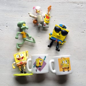 Vintage Miniature SpongeBob Squarepants Figures Mugs