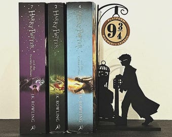 Harry Potter Bookend | Platform 9 3/4  Column | Wizarding Shelf Decor
