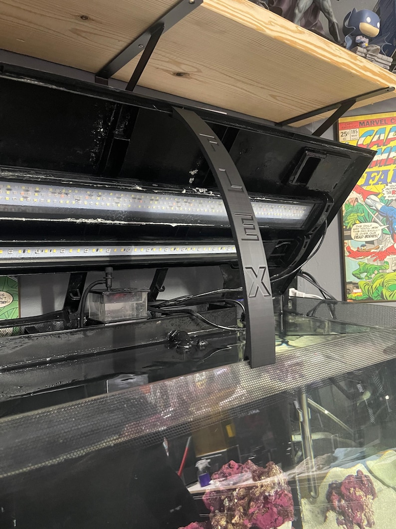 Fluval Flex 32.5 Aquarium Lid Prop (Set of 2) – Hands-Free Maintenance Tool