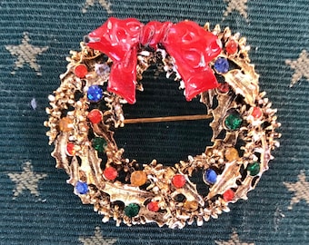 Vintage Christmas Wreath Brooch | ART Rhinestone Red Bow Pin