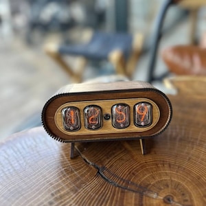 Nixie Tube clock 4X IN-12, small clock for desk, Walnut wooden case, Nixie uhr, Christmas gift