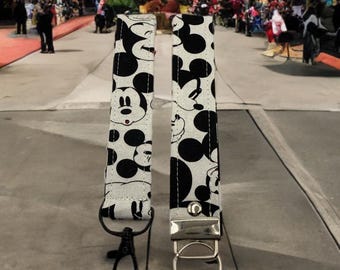 Lanyard Keychain, Wristlet, Disney’s Mickey Mouse Keychain
