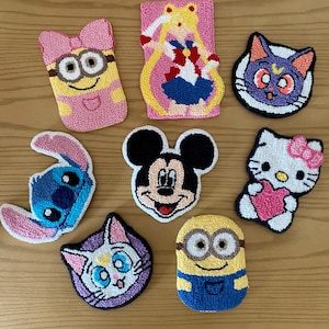 Untersetzer mit Punch Needle, Punch Needle, Sailor Moon, Hello Kitty, Minions, Baby Yoda, Stitch, Friends, Gilmore Girls, Lukes, Silly Goose
