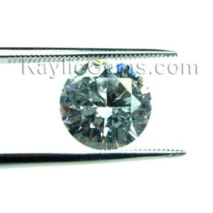 2pcs 6mm AAAAA Star Rated Round Cubic Zirconia CZ Faceted Diamond Brilliant Cut, Pointed Back - Diamond Clear
