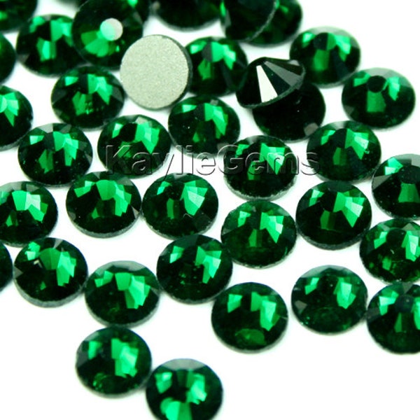 Kryształowe cyrkonie płaskie z tyłu, bez mocowania na gorąco, SS6/2 mm, SS8/2,4 mm, SS10/2,8 mm, SS12/3 mm, SS16/4 mm - 72 szt. - Szmaragdowe - Wybierz rozmiar