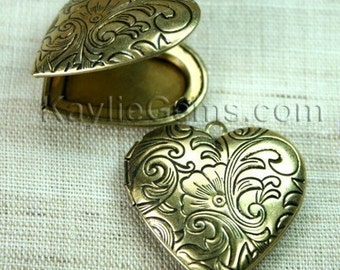 Heart Locket Antique Brass Victorian Floral Style   - LKRS-L15AB - 2pcs