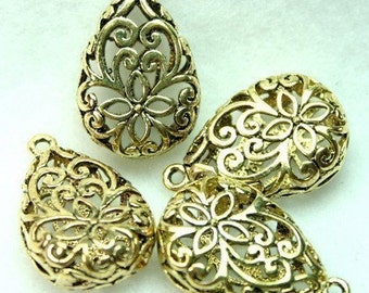 Brass Charms Teardrop Filigree Victorian Flower 3-D Pendants Charms Drops Antique Gold -4pcs