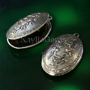 Large Oval Locket Hand Touched Antique Sivler Victorian Flower   -  LKOS-L7AB