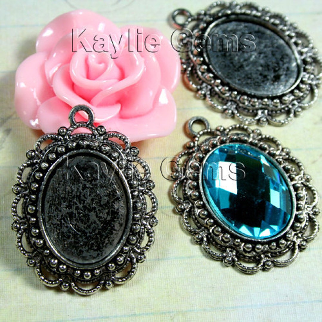 専用page〜✴︎フランスアンティーク　コーネリーh150×w180✖️2枚合わせて Cabochon Cameo Setting Frame Fits 13x18 Oval Antique Silver