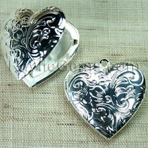 Heart Locket Bright Silver Plated Brass Victorian Floral Style   - LKHS-L15SP - 4pcs