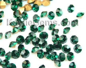 Strass Chaton SS6 / 2mm SS8.5 / 2.5mm, SS12 / 3mm, SS14 / 3.5mm, SS16 / 4mm, Dos pointu Foiled - Emerald -72 pcs