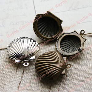 Locket Sea Shell Clam Seashell Pendant Charm- Antique Brass / Silver