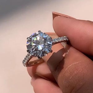 Lab Grown Diamond Engagement Ring: Handcrafted Gold or Platinum