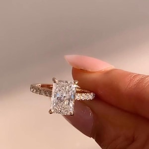 2.07 Carats Carat D Color VVS2  Clarity IGI Certified RADIANT cut Lab grown Diamond Hidden Halo Solitaire Engagement Ring