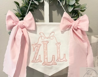 Custom Embroidered Applique Baby Banner, Birth Announcement, Hospital Door Sign with bows, Baby Gift, Bassinet banner with crest