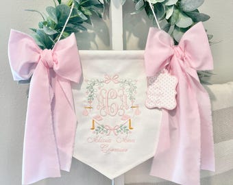 Custom Embroidered Baby Banner, Birth Announcement, Hospital Door Sign with bows, Baby Gift, Bassinet banner with crest, Storks