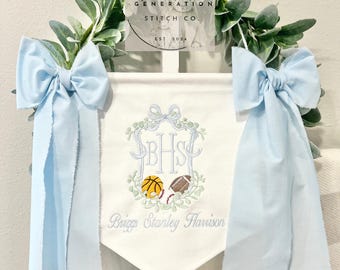 Custom Embroidered Baby Banner, Birth Announcement, Hospital Door Sign with bows, Baby Gift, Bassinet banner with crest, Sports Crest