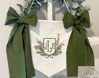 Custom Embroidered Baby Banner, Birth Announcement, Hospital Door Sign with bows, Baby Gift, Bassinet banner with crest, Safari/Animal Crest