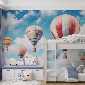Murale di mongolfiere colorate, carta da parati con cielo nuvoloso da staccare e attaccare, rivestimento murale rimovibile con palloncini acquerellati per bambini