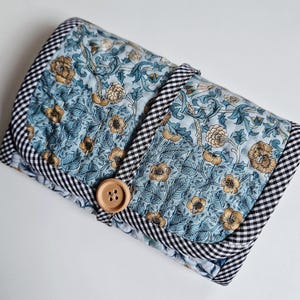 Just Quilting Slow-Stitch Sewing Roll Kit - Morris Manor by Moda Fabrics - Blue