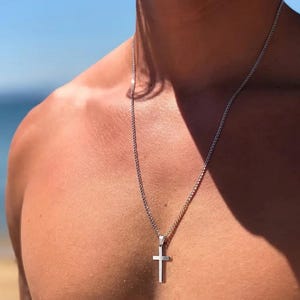 Silver Cross Pendant Necklace with Cuban Link Chain 3mm x 55cm Stainless Steel Necklace for Men & Women Gift for Him, Gift for BF, Son