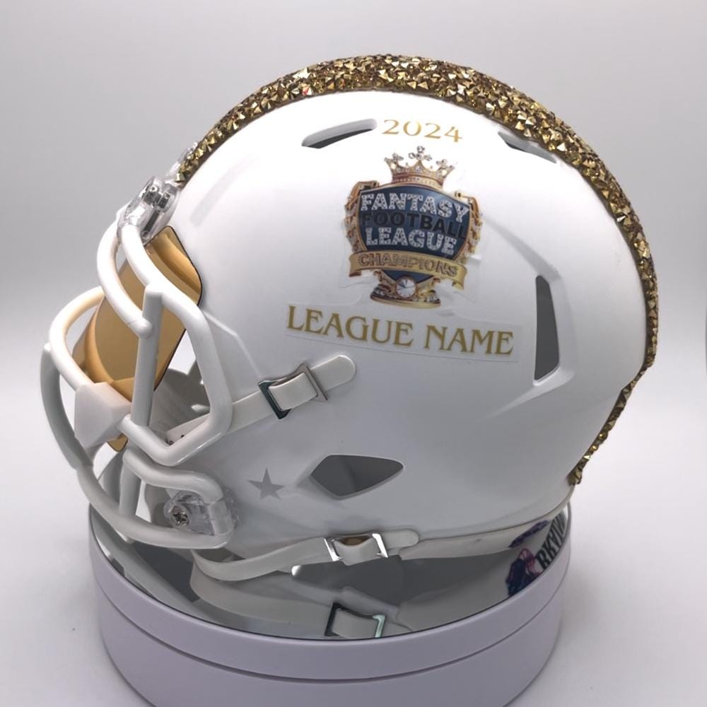 hjc announced the rhpa11 helmet HJC RPHA 11 PRO Helmet Review