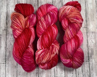 Dyed to order/Pink Hibiscus hand dyed yarn