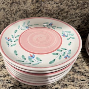 Caleca Pink Garland Hand Painted Made In Italy 8in plates set of 7