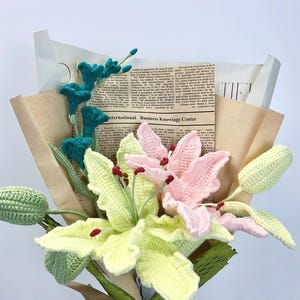 Crochet flowers bouquet handmade, White and Pink Roses Bouquet,2025 Gift for Graduates/Birthday/Anniversary
