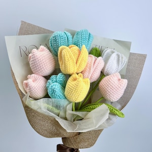 Crochet flowers bouquet handmade,Colorful Tulips Bouquet,2025 Gift for Graduates/Birthday/Anniversary