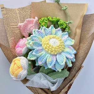 Handmade Crochet Bouquet, Sunflower Bouquet, Bouquet for 2025 Gift for Graduates/Birthday/Anniversary