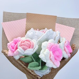 Crochet flowers bouquet handmade, White and Pink Roses Bouquet,2025 Gift for Graduates/Birthday/Anniversary