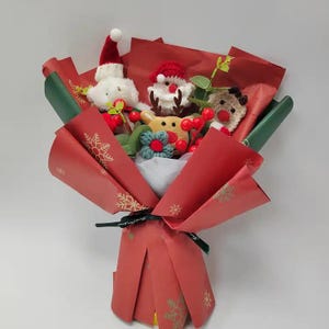 Crochet flowers bouquet handmade, Christmas bouquet, Santa bouquet, Red Green Bouquet Anniversary, Birthday,Girlfriend gift