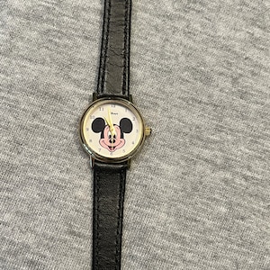 Mickey Mouse Disneyland Kids 90's Watch