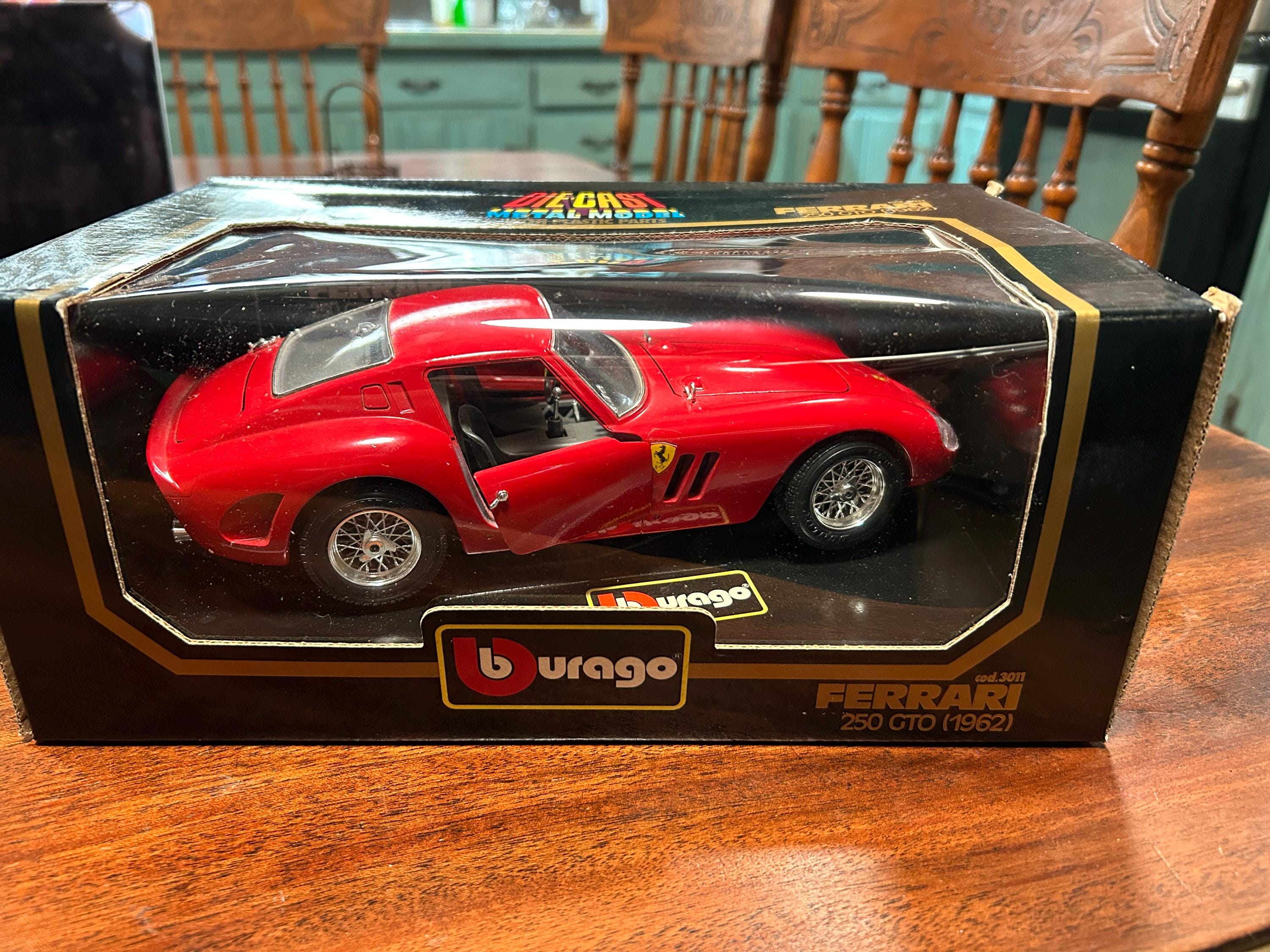Vintage 1/18 Ferrari 250 GTO (1962) Diecast Metal Model