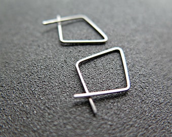 hypoallergenic niobium geometric hoop earrings for sensitive ears. small hoops.
