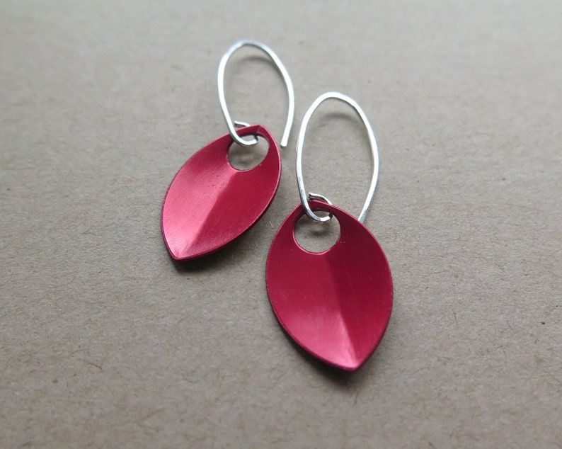 crimson red earrings in sterling silver. red jewellery. sterling silver dangle earings. image 4