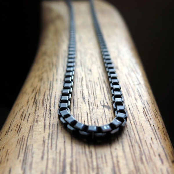 mens box chain necklace. anodized aluminum jewelry. black necklace with silver edge. made in Canada.