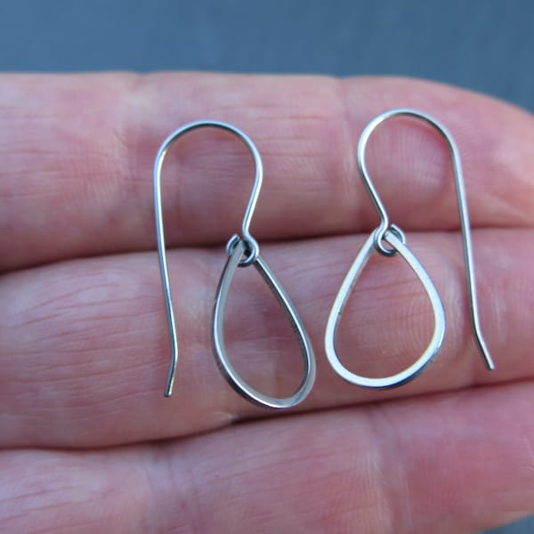 small stainless steel dangle earrings. hypoallergenic jewelry. small teardrop earrings. made in Canada