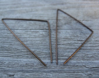 triangle hoop earrings. geometric hoops. brown anodized niobium earrings in 20 gauge wire.