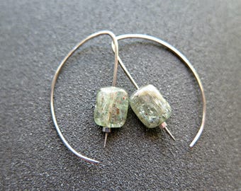 Natural Green Kyanite Earrings with Hypoallergenic Titanium Hooks – Modern Gemstone Jewelry