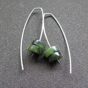 Canadian jade earrings. green jade jewelry. sterling silver jewellery. image 7