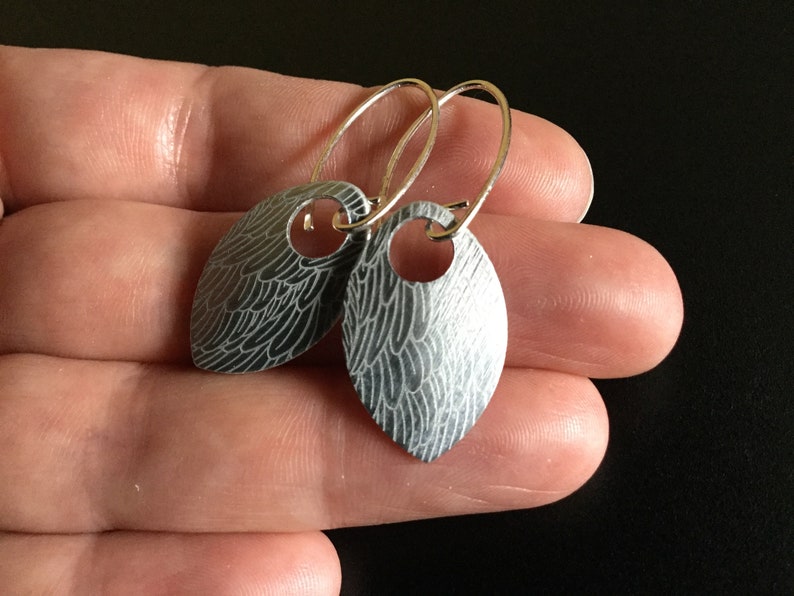 feather earring in anodized aluminum. sterling silver dangle earrings. image 5