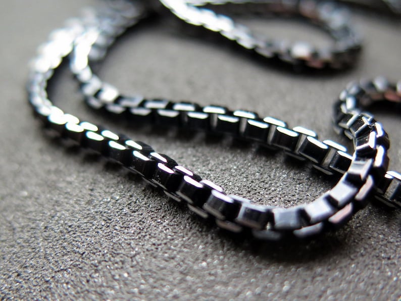 mens box chain necklace. anodized aluminum jewelry. black necklace with silver edge. made in Canada. image 4