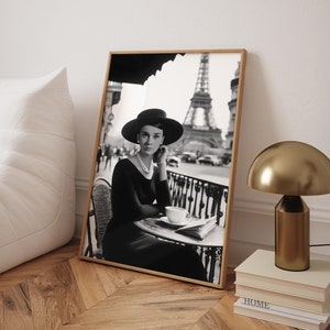 Audrey Hepburn Café Poster, Audrey Hepburn Coffee Wall Art, Vintage Paris Print, Hollywood Fashion Poster, Hepburn Photo - Digital File
