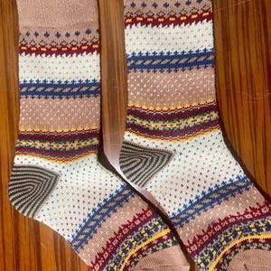 Fair Isle Winter Cotton Crew Socks for Women – Cozy Mid-Calf Socks, Classic Nordic Patterns, Soft and Warm, Perfect for Cold Weather Comfort
