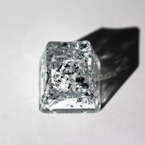 Transparent Silver Backlit Artisan Keycap – Epoxy Resin Escape Keycap for Cherry MX Mechanical Keyboards Translucent Silver Esc Keycap