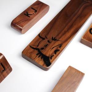 Totoro Wrist Rest - Ergonomic 65 Studio Ghibli Totoro Anime Walnut Hardwood Wooden Hand Palm Wrist Support Rest Mechanical Keyboard