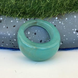 Summer Ring Size 7.5 Lucite Acrylic Plastic Ring Turquoise -Aqua Color